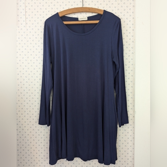 Navy 💙 Larace Women's size L lagenlook long sleeve. Rayon soft stretchy Loose - Picture 1 of 4